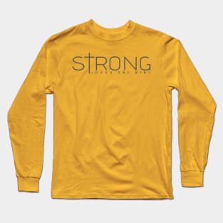 STRONG - Josua 1:9 | Bible Quotes Long Sleeve T-Shirt